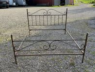 Handsvetsad sängram 160 cm