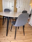 bord och stolar