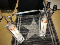 Pearl P-932 Demonator Longboard Double pedal