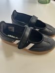 Adidas Samba sneakers