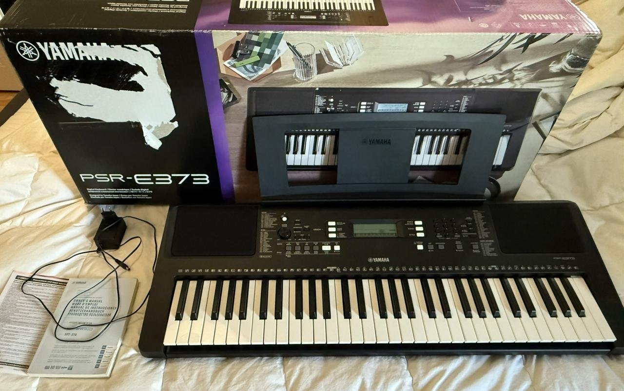 Yamaha PSR-E373