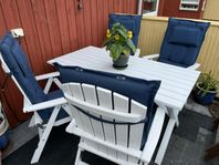 Utemöbler i lantlig stil