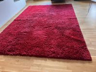 Fin röd matta 