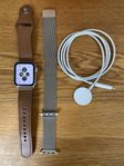 Apple Watch SE 2 Gen 40 MM i väldigt skick med 99% 