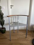 4 st stolar i rolig design!