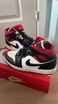 Air Jordan 1 Mid Gym Red Panda