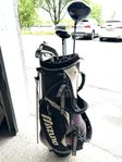 Golfbag med klubbor 