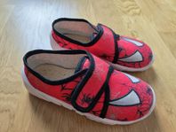 Spiderman barnskor / tygskor - stl. 26