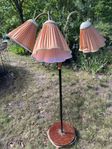trearmad golvlampa 