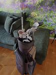 Golfbag med klubbor, herr, höger 