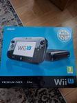 Nintendo Wii U Premium Pack  Originalförpackning i bra skic