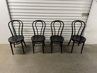 Thonet No 18 i trä 4 st svarta stolar 