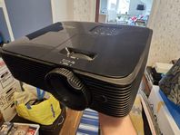 Optoma projektor med takfäste