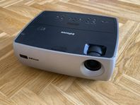 InFocus projektor modell W240