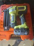 Batteridriven spikpistol 18 V 15-55 mm med AH5 batteri
