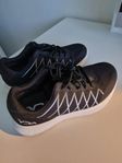Skor unisex, storlek 39-40