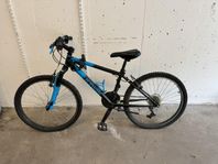 B-Twin MTB-cykel