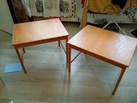 Ett par säng/sidobord i teak, 50/60-tal