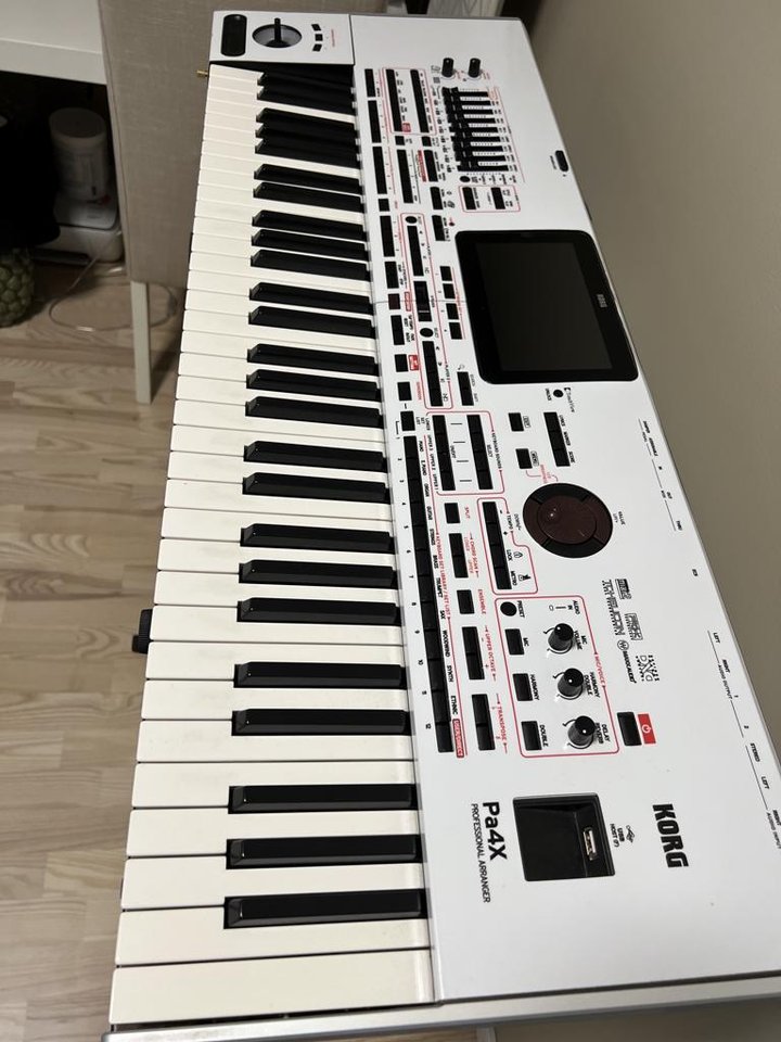 Korg pa4x 