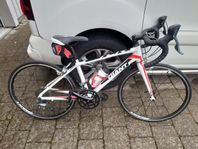 Giant 24tum racer nyskick