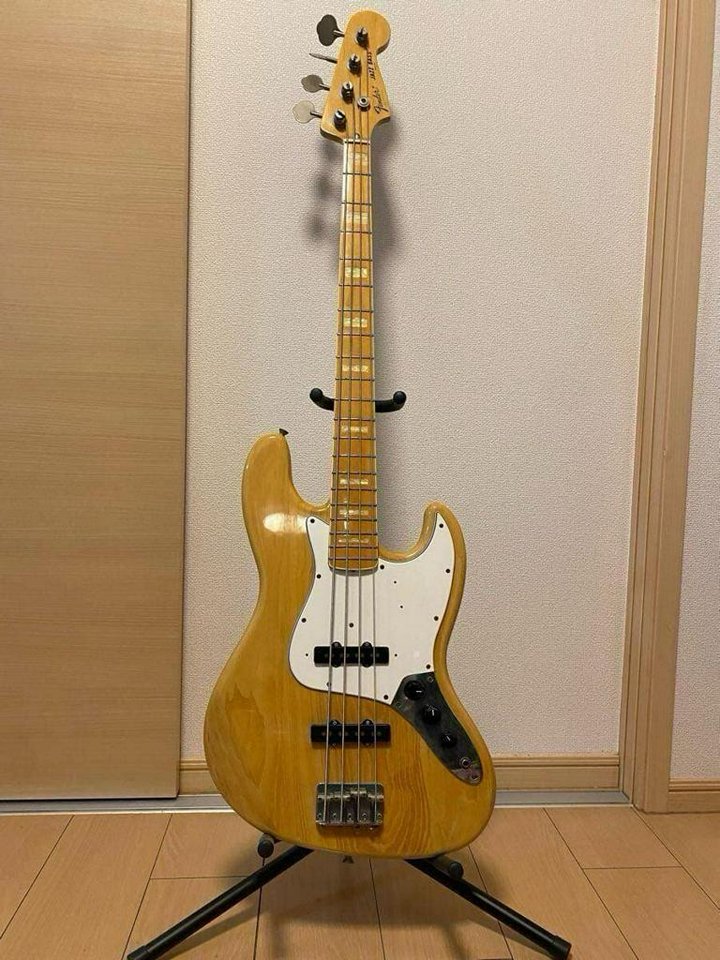 Fender Jazzbas Japan