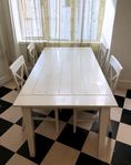 Designbord + 4 stolar – Svensk klassiker för 900 kr!
