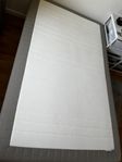 Säng IKEA 120 cm - bra som extrasäng eller till lantställ