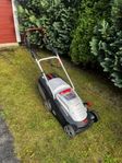 Batteridriven gräsklippare