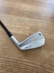 P790 UDI Järn 2 X-Stiff