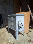 Kamin med kokplatta o tillbehör