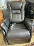 Recliner fåtölj med lyfthjälp