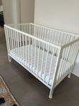 IKEA spjällsäng med madrass!