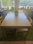 Ikea Matbord med 4 stolar