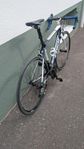 Trek Madone 5.9 + Carbon Wheels