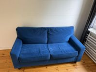 blå soffa