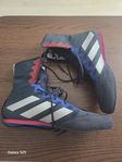 Adidas Box Hog 4 – som nya!
