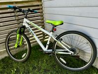 Cykel 24 - nyskick med 21 växlar
