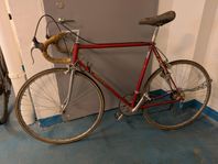 Meral racer retro