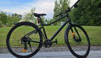 White Hybridcykel 28" nästan oanvänd