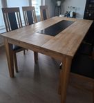 Matbord i ek med 6 stolar