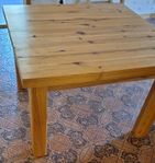 furu hörnbord/ sidobord 