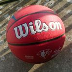 Wilson Detroit Pistons City Edition Basketboll Som Ny