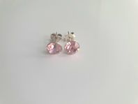 Örhängen i äkta silver med rosa kristall stud 150kr