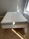 140x200 säng och resårmadrass