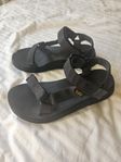 Teva-sandaler 37