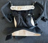 Ergobaby Original Carrier + newborn attachment 
