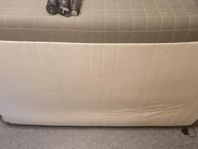 säng Skotterud från Ikea 120x200
