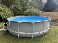 Pool från Intex, alla tillbehör ingår!