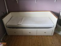 Hemnes bäddsoffa