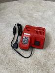 Milwaukee RapidCharge Laddare